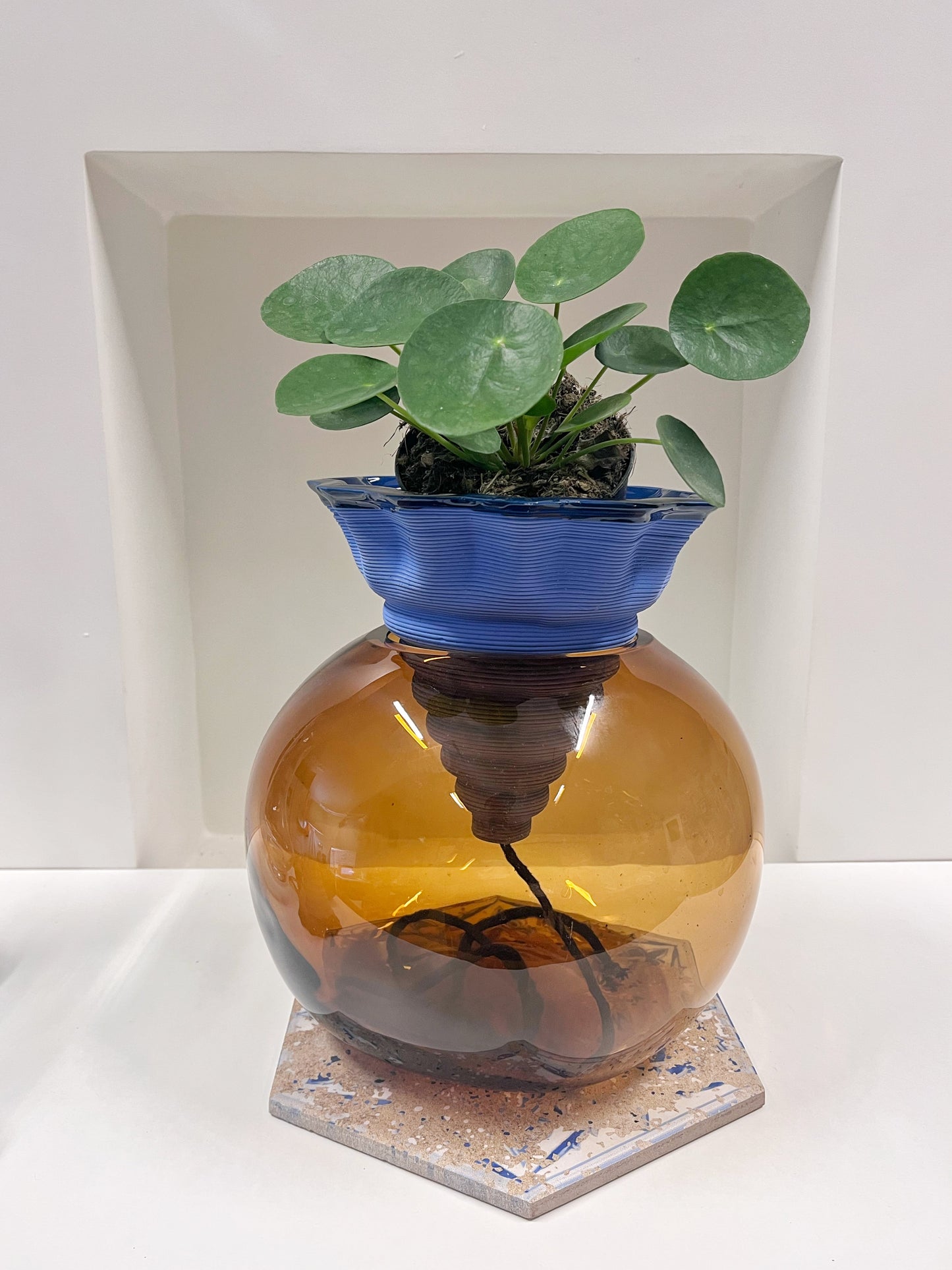 Nomade il vaso autonomo in GRES COLORATO