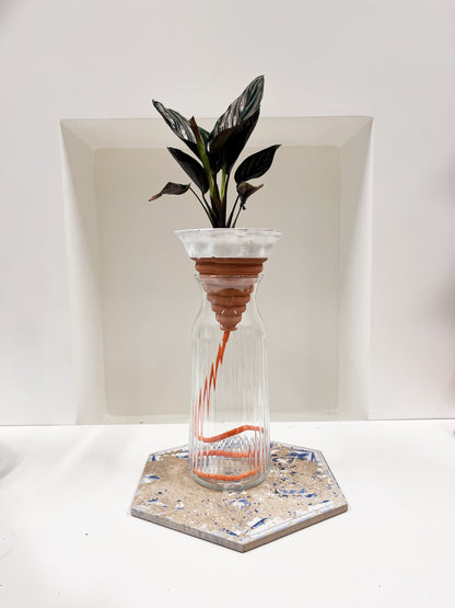 Nomade GLAZED – the self-watering TERRACOTTA pot